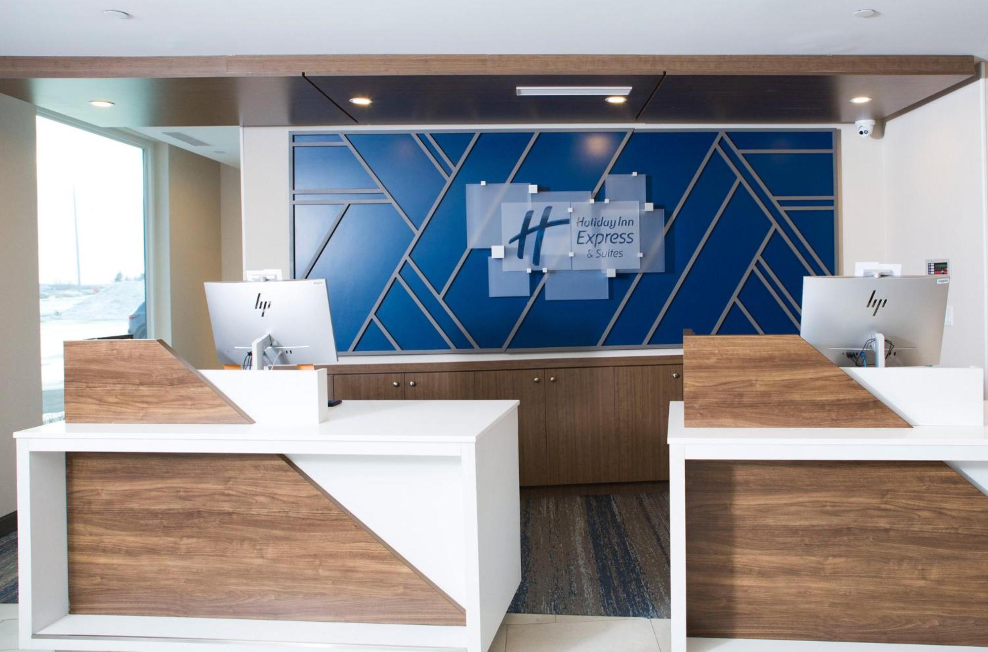 Holiday Inn Express & Suites Prince Albert - South By Ihg Exteriör bild